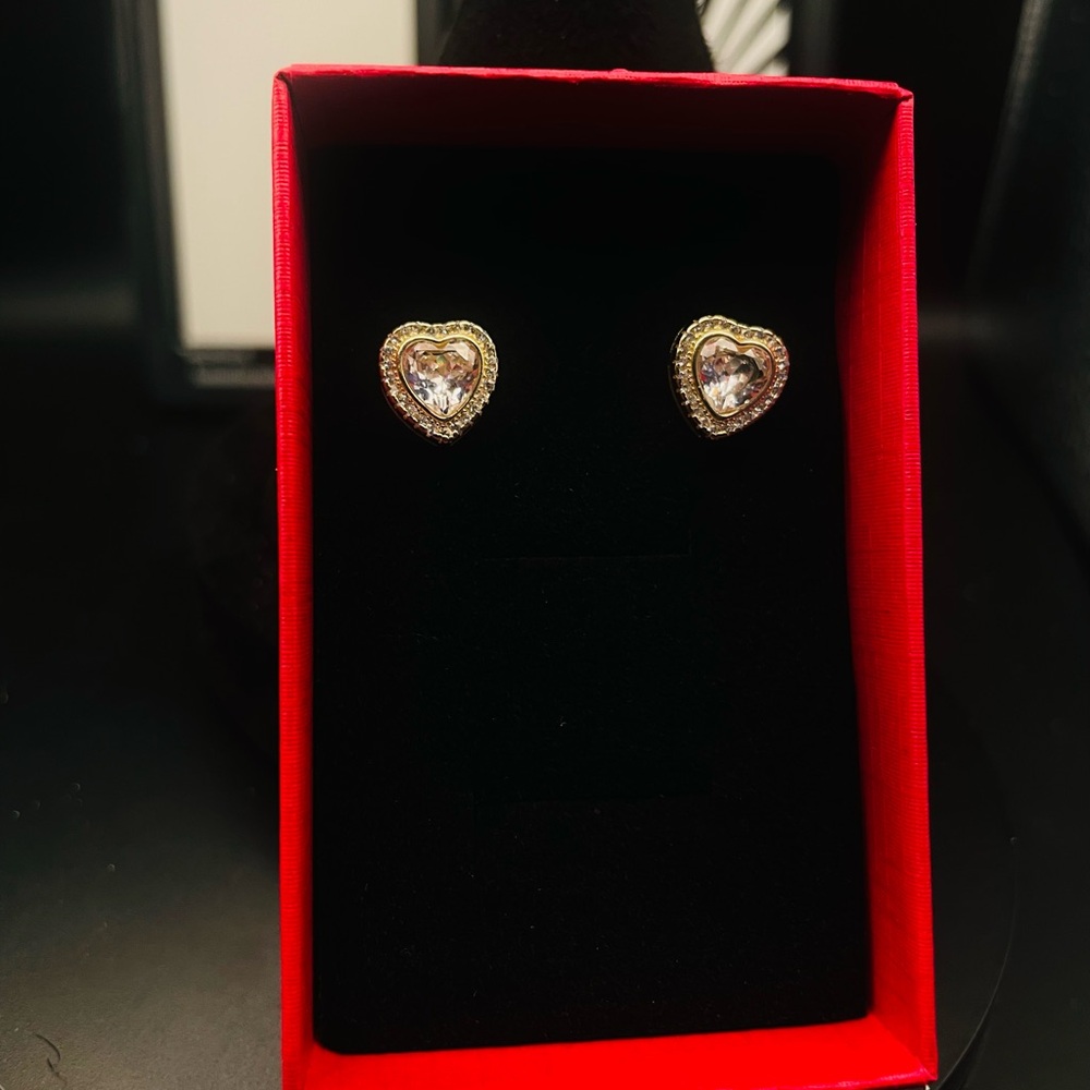 Yellow trim Heart Crystal Stud Earrings - Women Jewelry moissanite
